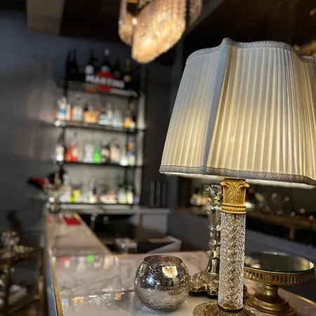 Teresa B&d - The Unconventional House 3*