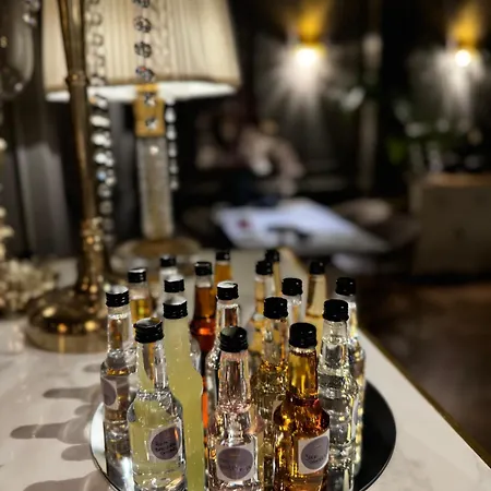 Teresa B&d - The Unconventional House